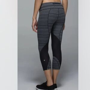Lululemon Run: Inspire Crop II (Mesh) Cyber Stripe Deep Coal Black Size 6